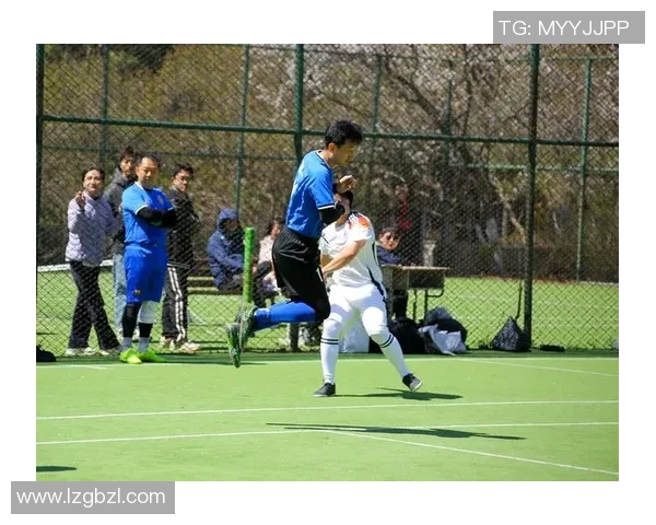 百事足球广告:小孩挑选心中最强球星,燃爆梦想与激情 百事足球广告:小孩挑选心中最强球星,燃爆梦想与激情